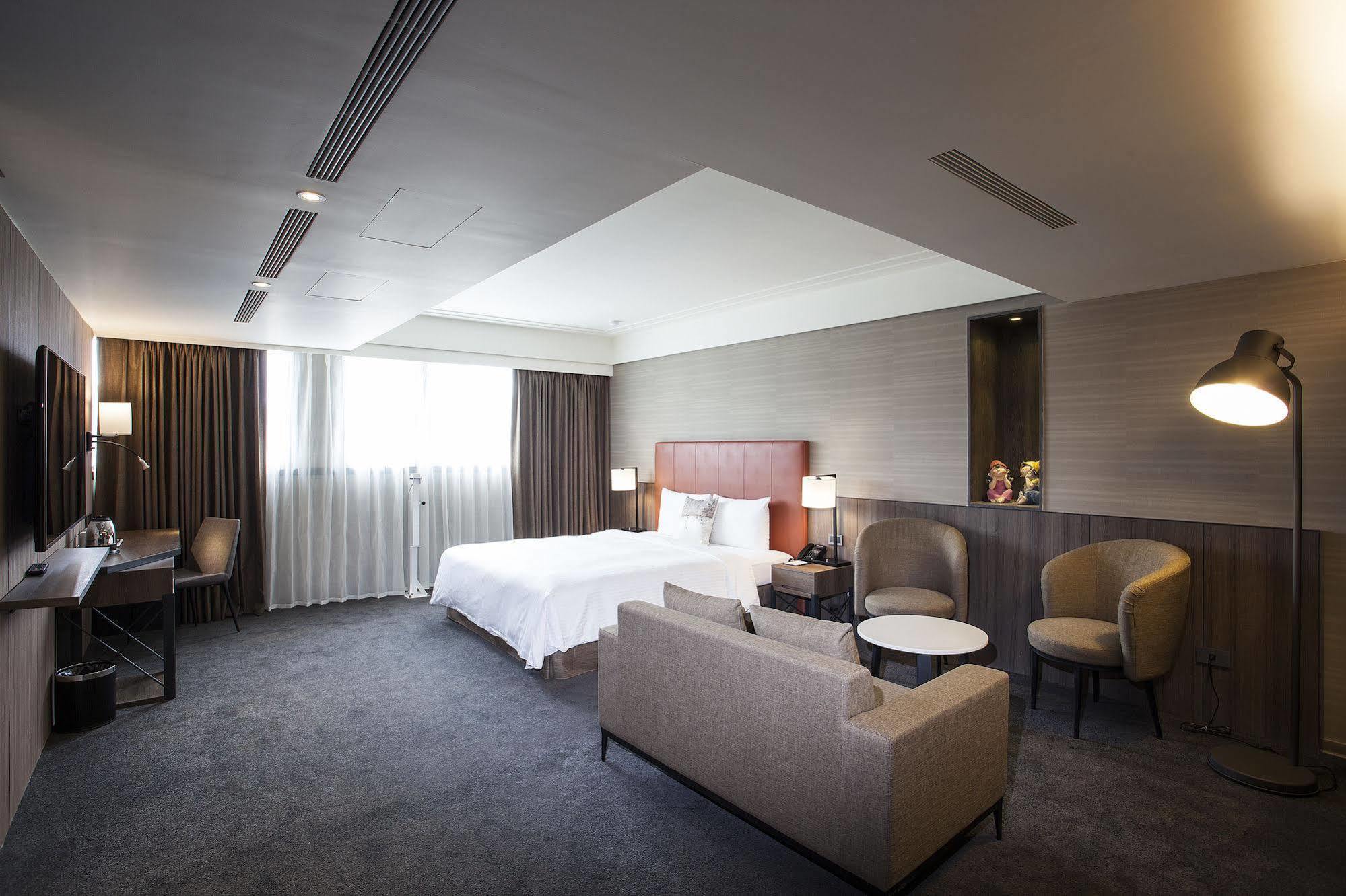 Citizen Hotel Тайбэй Экстерьер фото