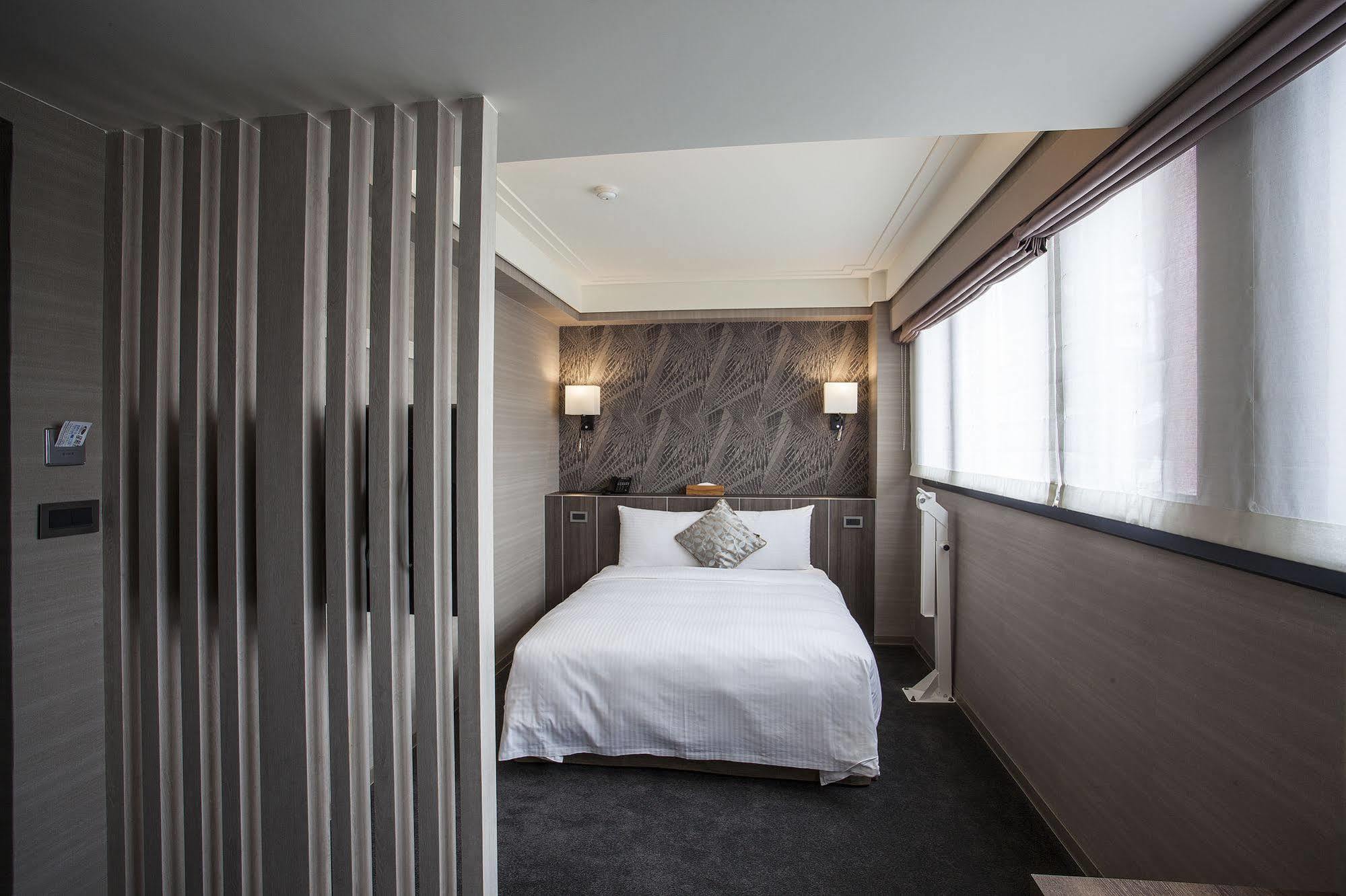 Citizen Hotel Тайбэй Экстерьер фото